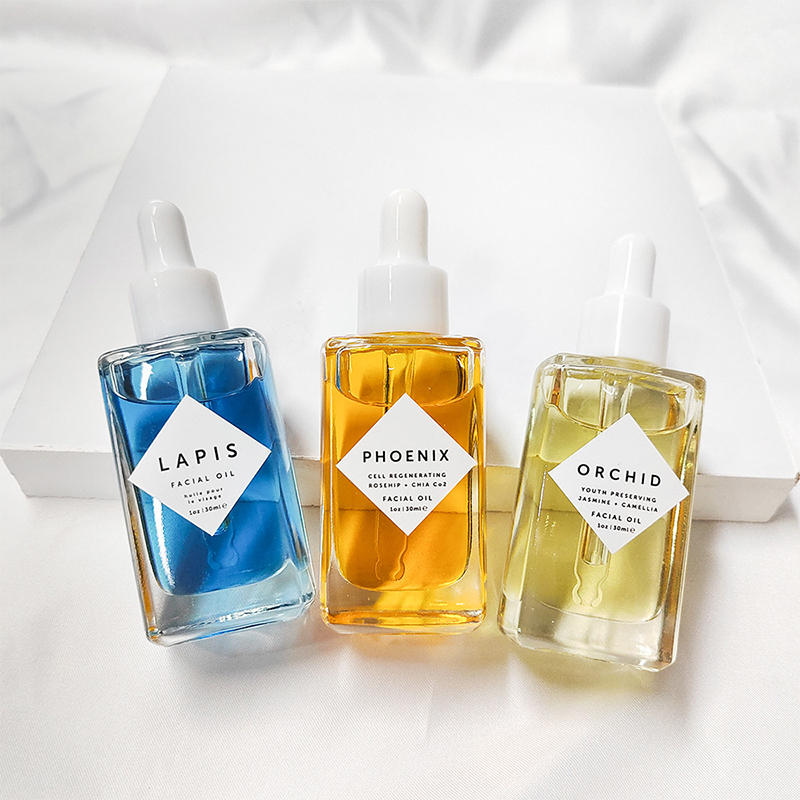 30ml 블루 국화 페이셜 에센셜 오일 케어는 피부에 수분을 공급하고, 수분을 공급하고, 영양을 공급하고 회복시킵니다.